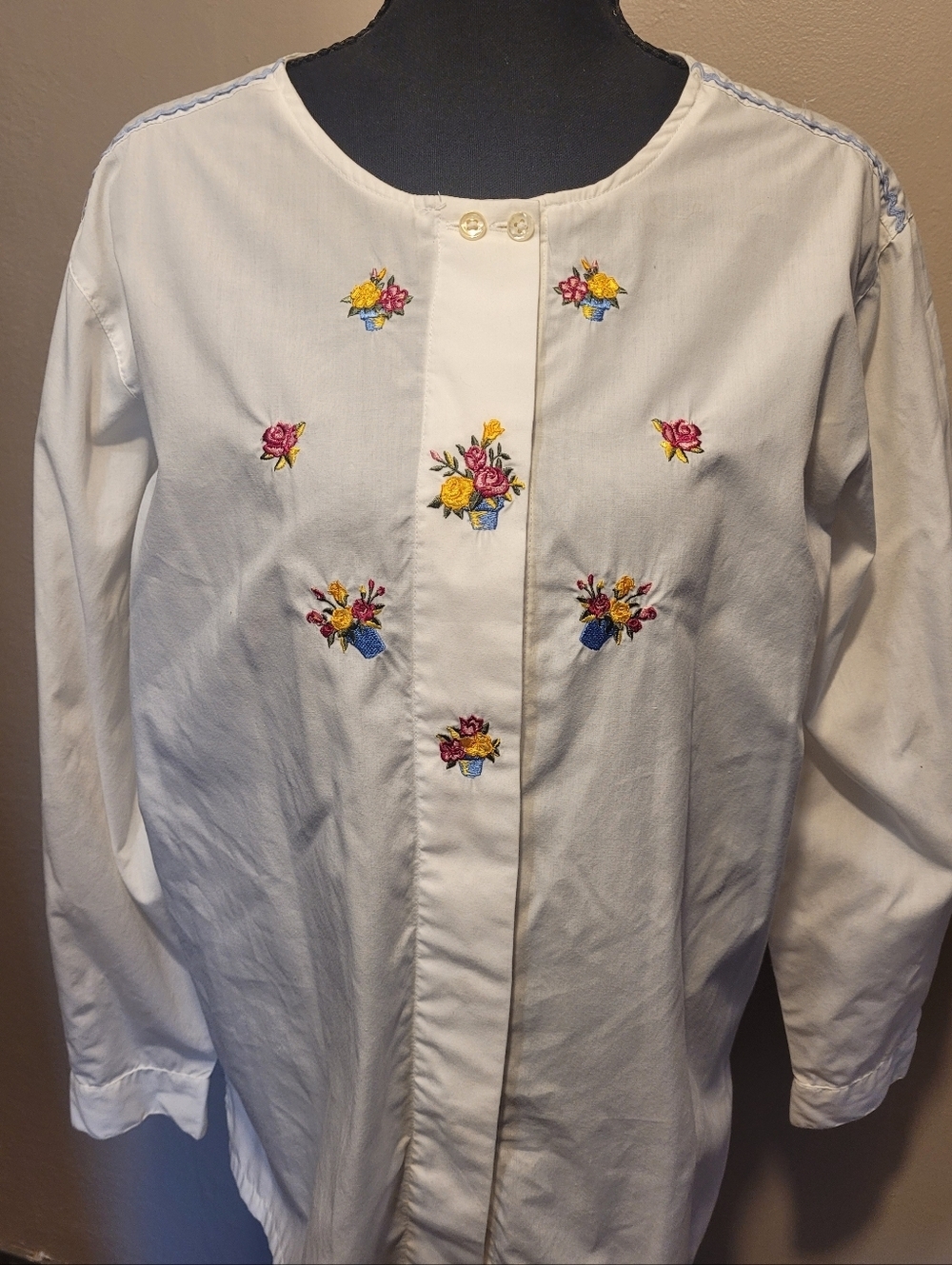 Cabin Creek Vintage Floral Embroidered Button Down Shirt Large Grannycore